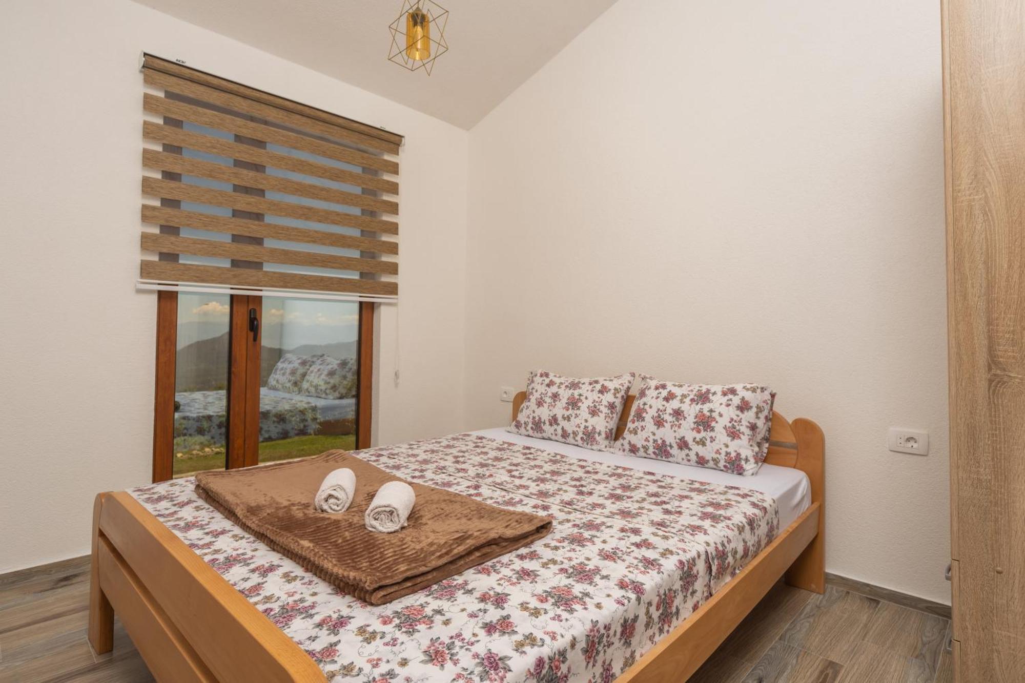 Апартаменти Jasen Lakeview *